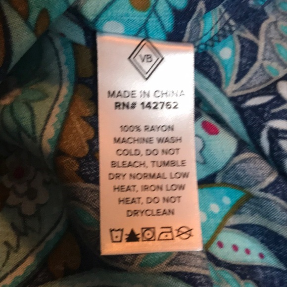 Vera Bradley Kelsey Flutter Top, Daisy Paisley, Blue, Medium, Large - Picture 3 of 5